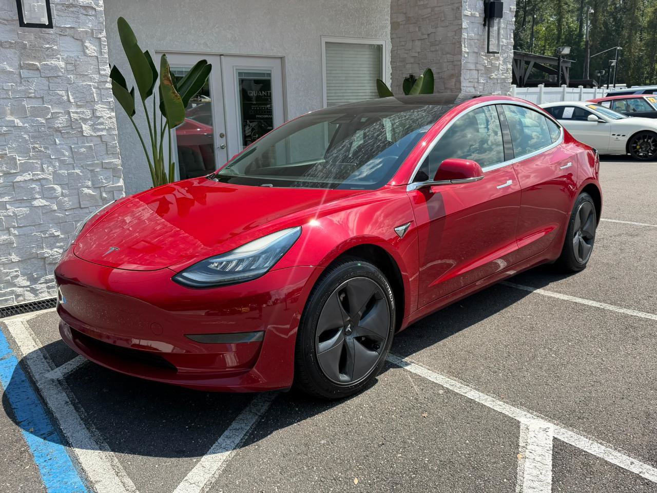 Used 2020 Tesla Model 3 Standard Range Plus RWD image 3
