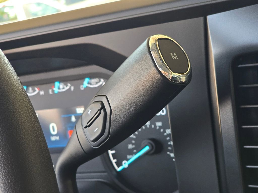 New 2025 Ford F550 4x4 Regular Cab Super Duty image 15