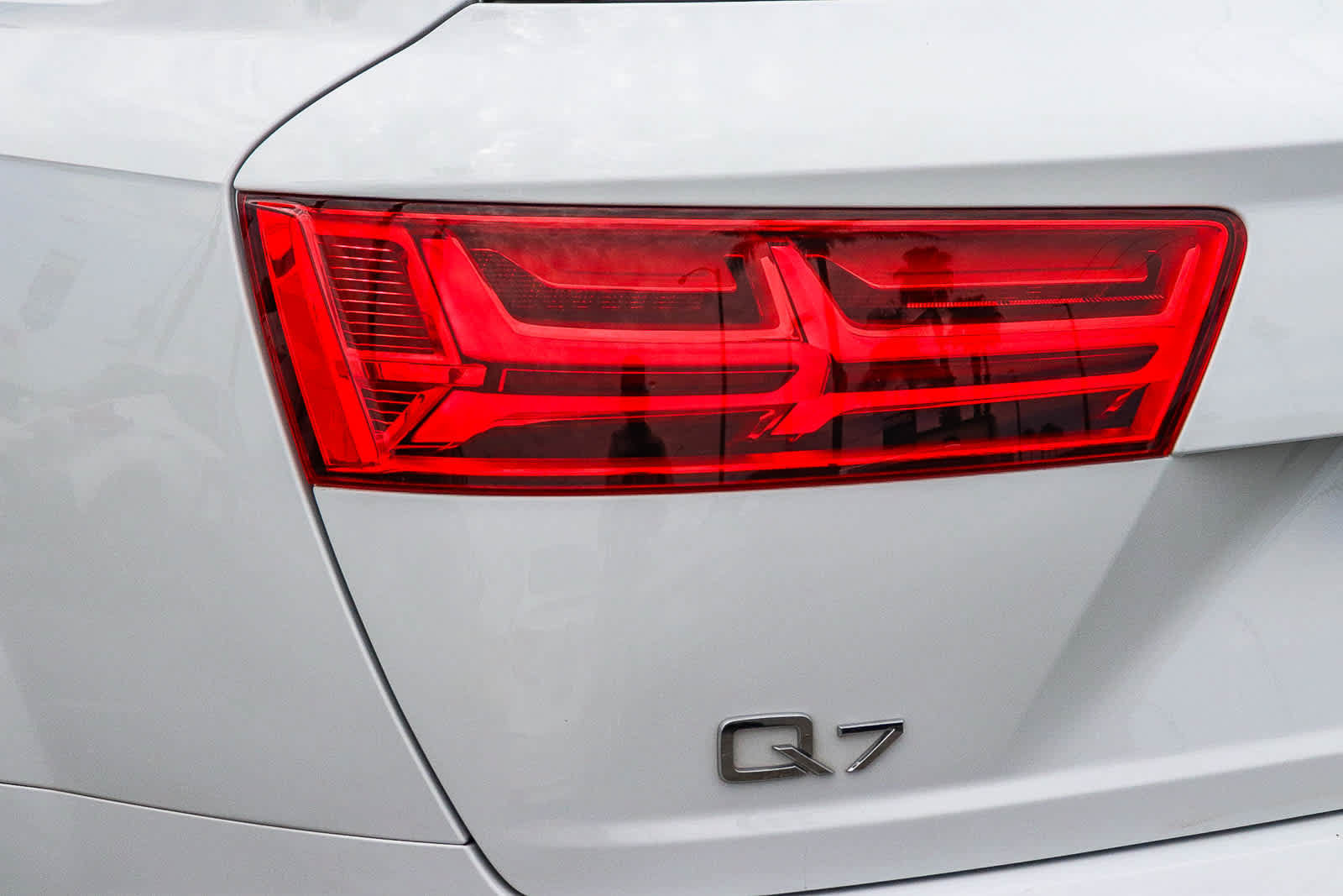 Used 2017 Audi Q7 3.0T Premium Plus AWD/4WD image 11