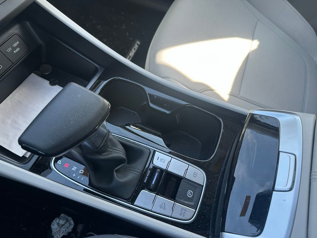 Used 2025 Hyundai Tucson SE image 19