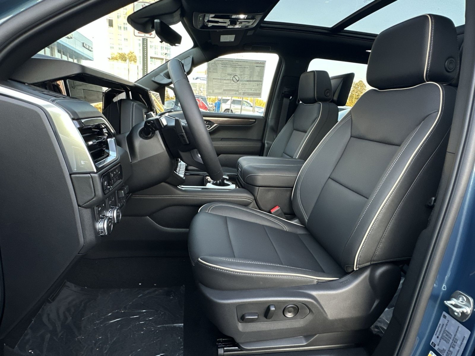 New 2026 GMC Yukon XL Elevation w/ Elevation Premium Package AWD/4WD image 13