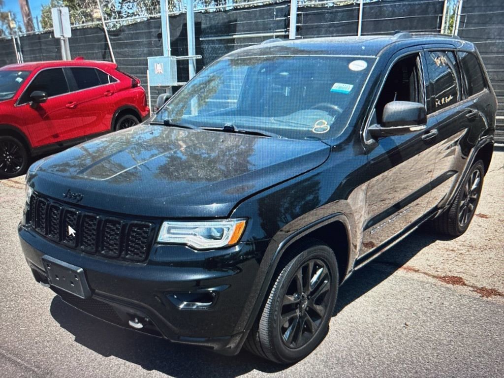 Used 2017 Jeep Grand Cherokee Overland w/ Trailer Tow Group IV RWD image 1