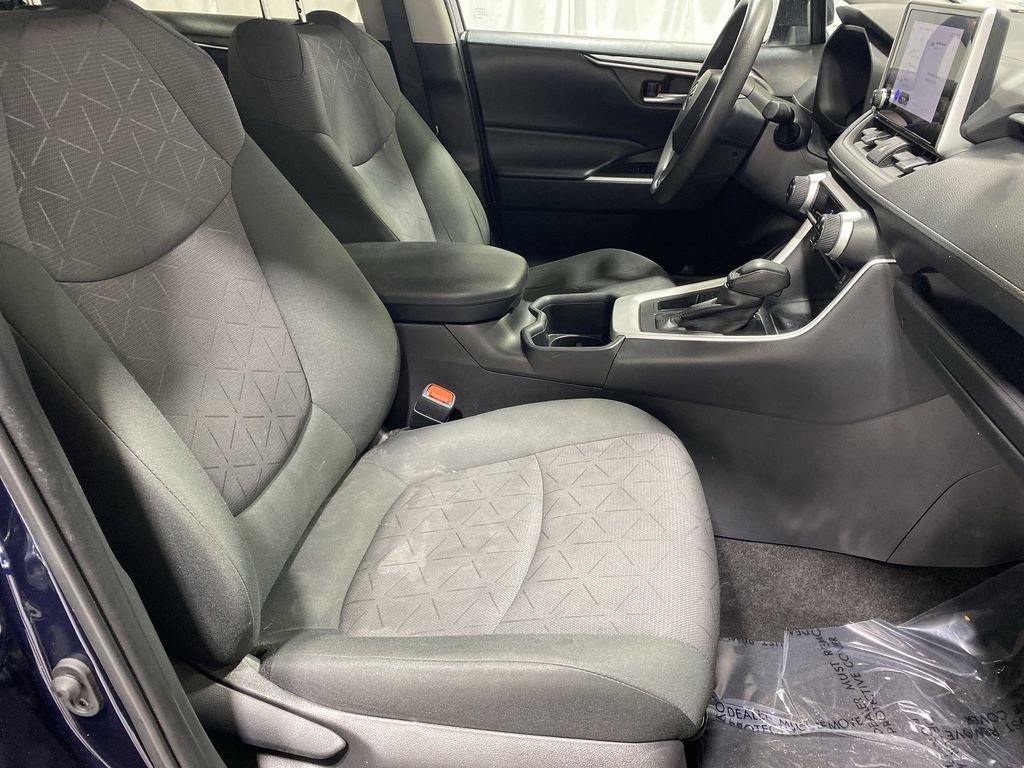 Used 2024 Toyota RAV4 XLE image 25