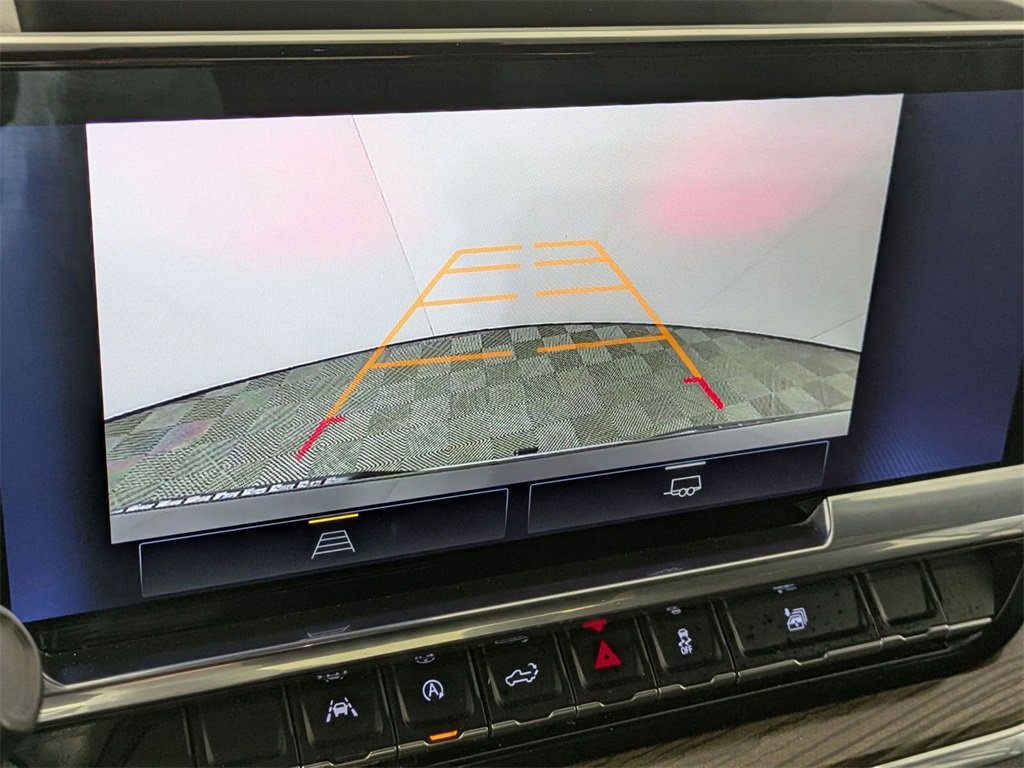 Used 2025 Chevrolet Silverado 1500 LT image 24