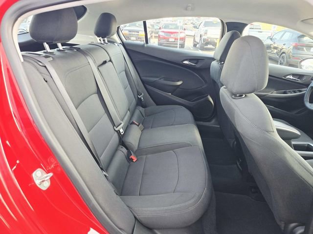 Used 2018 Chevrolet Cruze LT w/ Convenience Package image 11