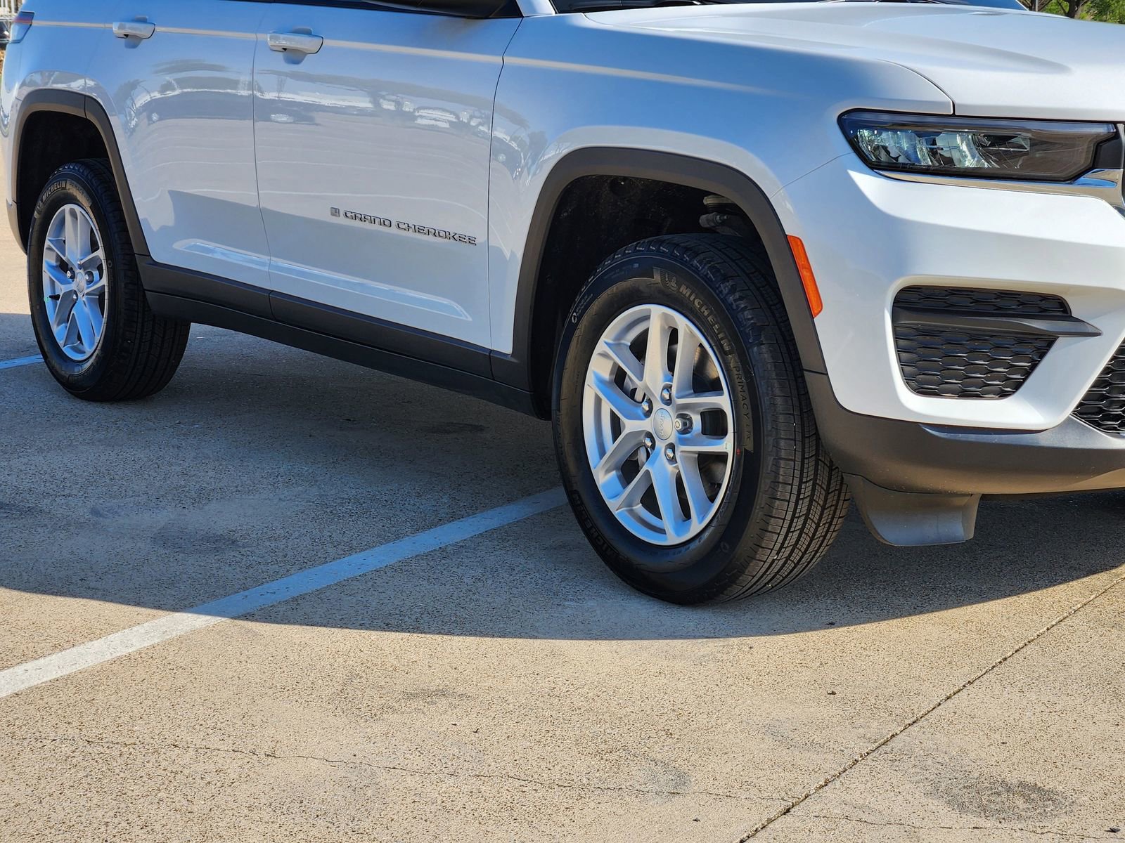 New 2026 Jeep Grand Cherokee Laredo X RWD image 11