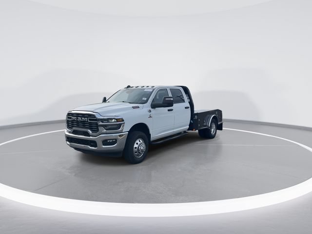 Used 2025 RAM 3500 Tradesman w/ Chrome Appearance Group AWD/4WD image 3
