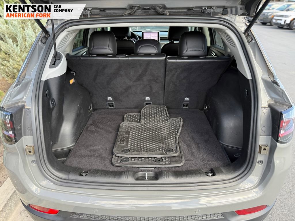 Used 2022 Jeep Compass Trailhawk w/ Trailhawk Elite Group AWD/4WD image 37