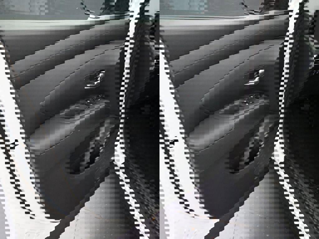 New 2026 Hyundai Tucson SEL FWD image 32