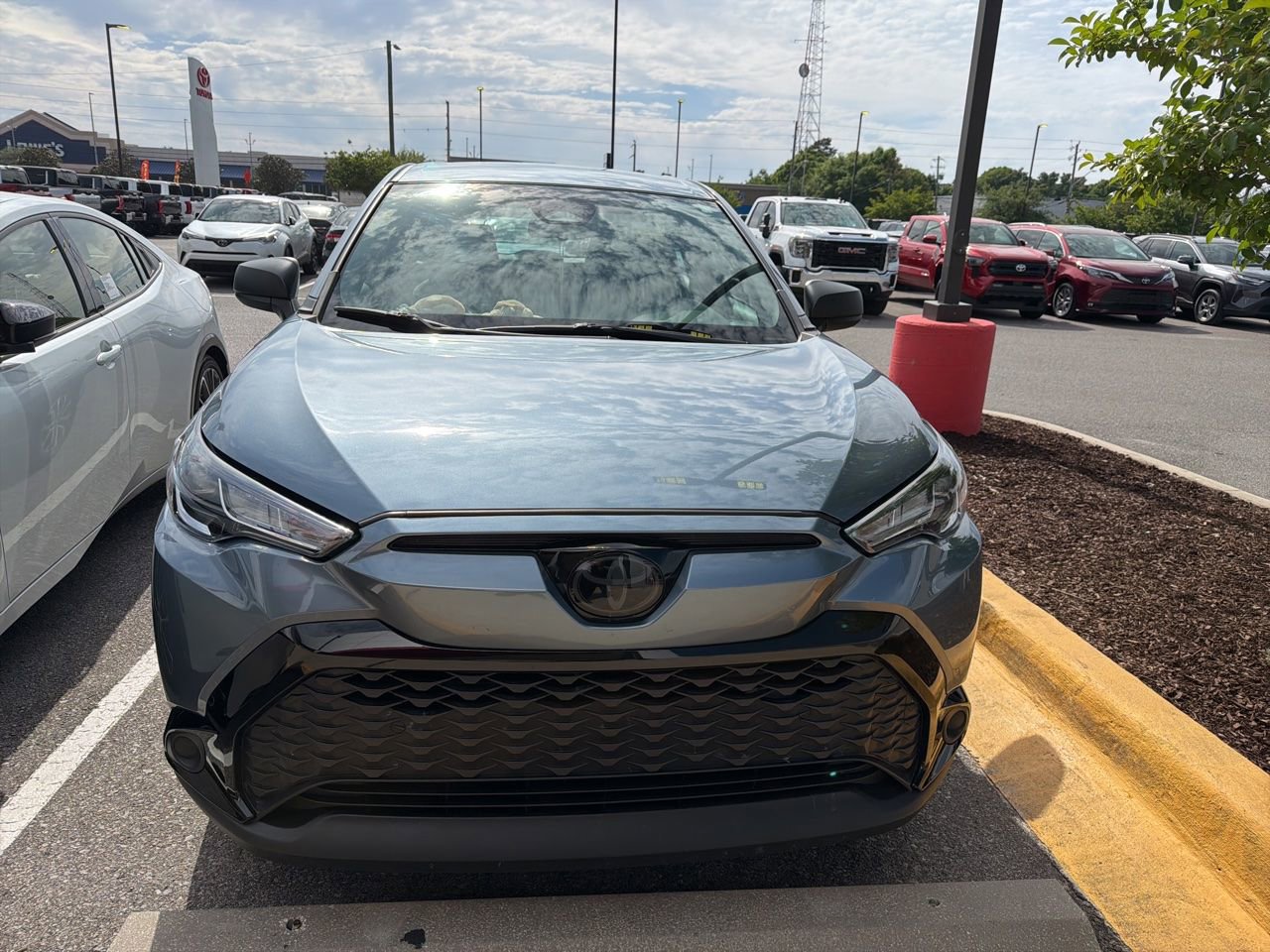 Used 2024 Toyota Corolla Cross S AWD/4WD image 2