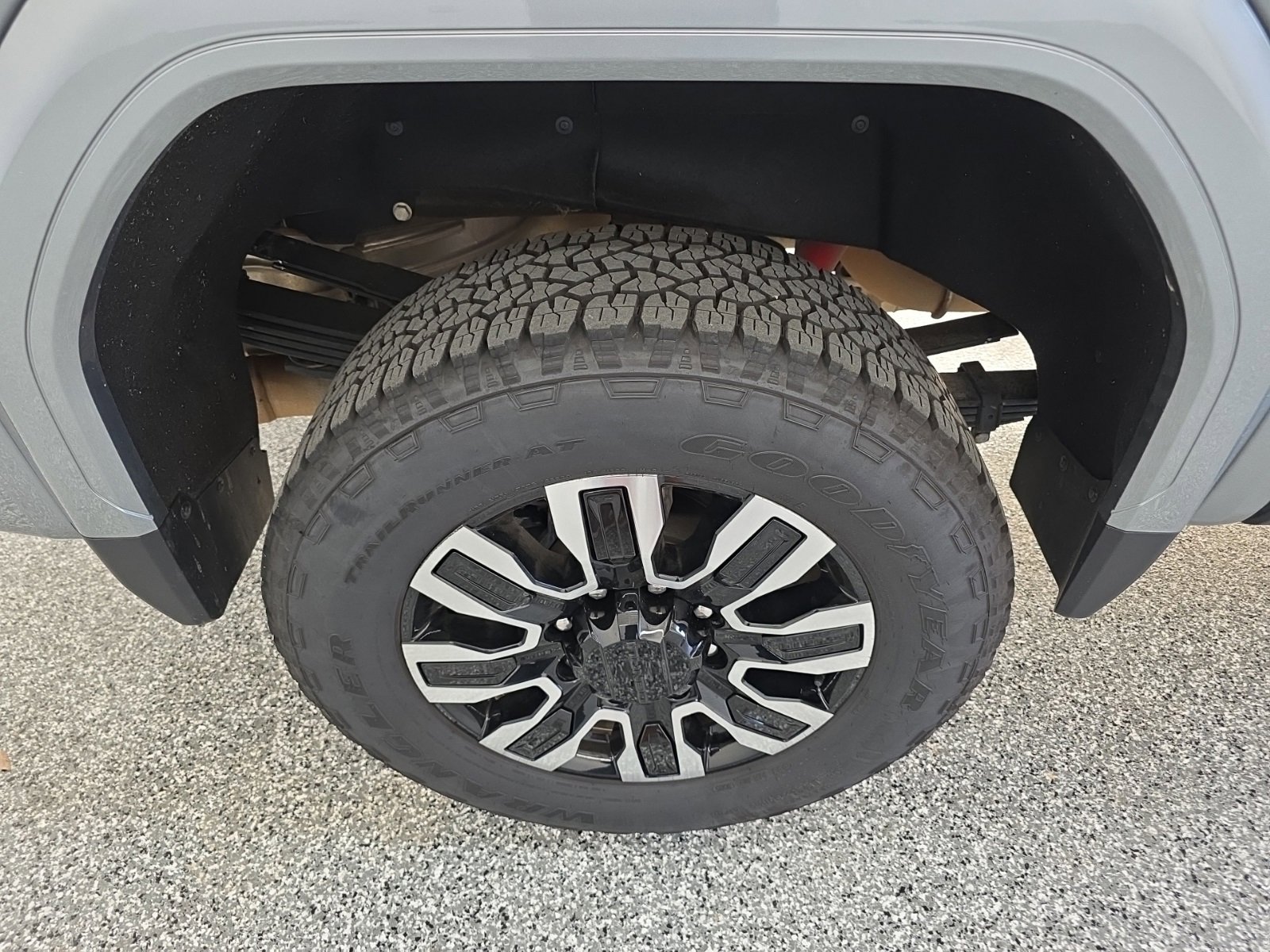 Used 2024 GMC Sierra 2500 Denali Ultimate w/ Max Trailering Package image 18