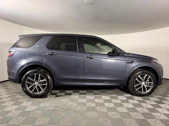 Used 2025 Land Rover Discovery Sport S image 9
