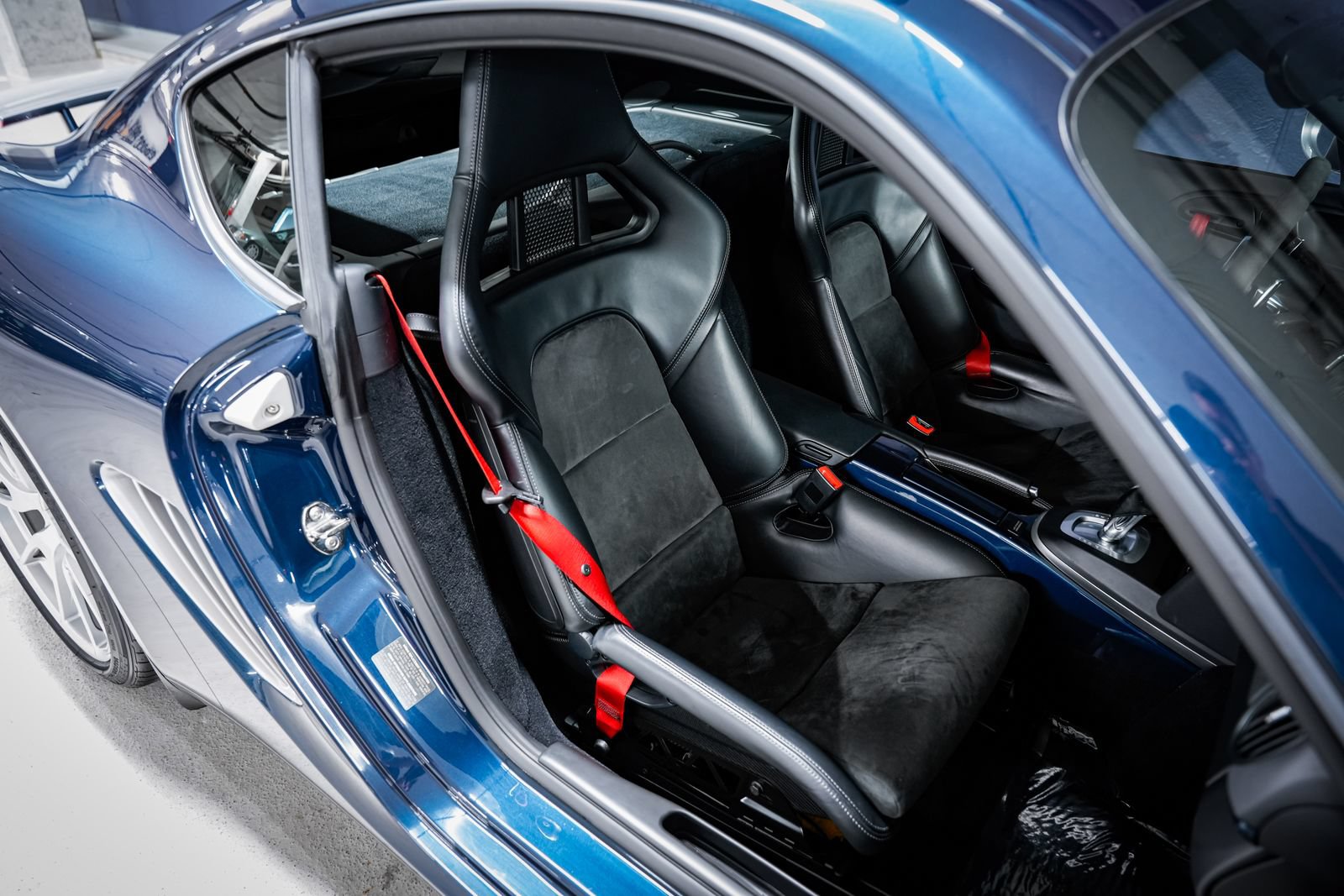 Used 2012 Porsche Cayman R RWD image 25