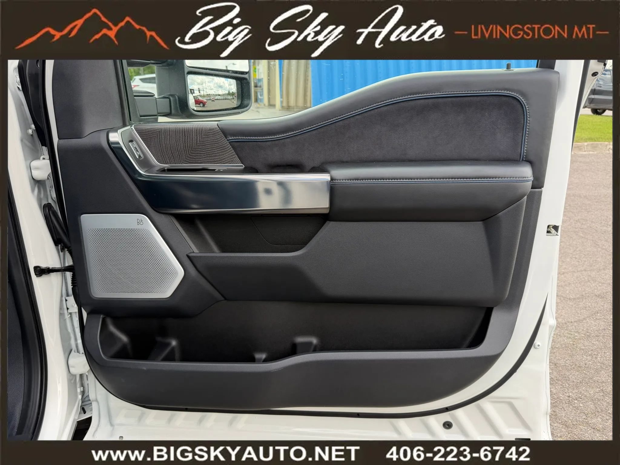 Used 2025 Ford F350 Platinum AWD/4WD image 22