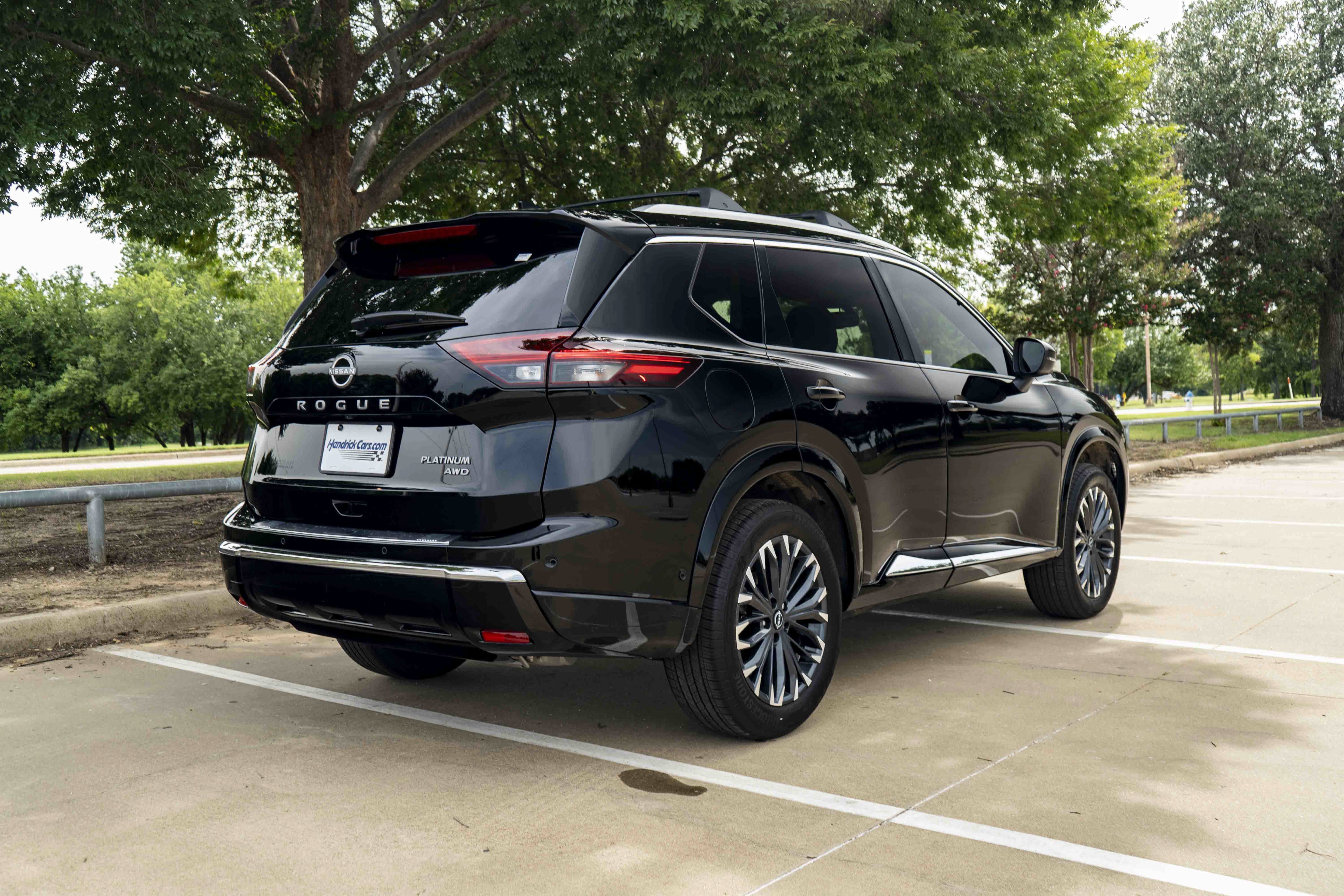 Used 2026 Nissan Rogue Platinum w/ Platinum Premium Package AWD/4WD image 9
