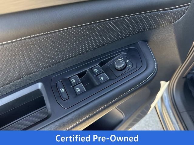 Certified 2025 Volkswagen Atlas Cross Sport SE FWD image 11