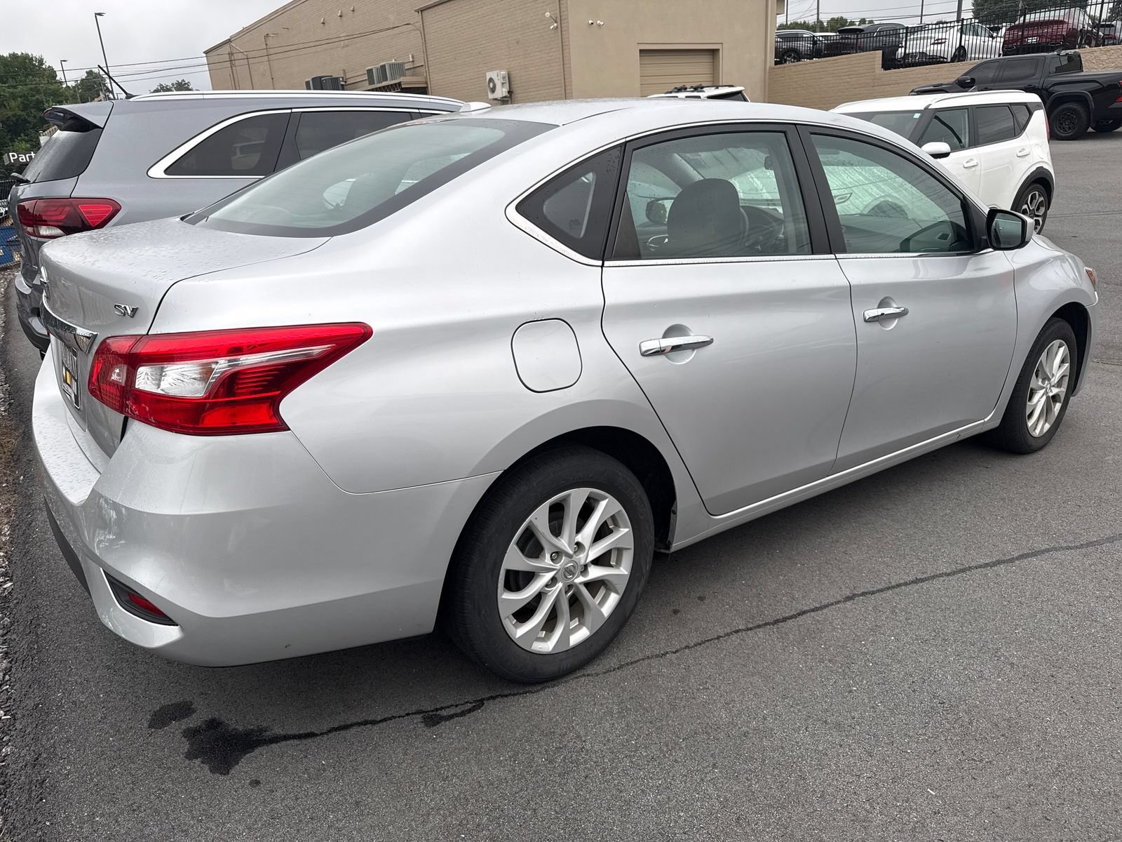 Used 2018 Nissan Sentra SV FWD image 6