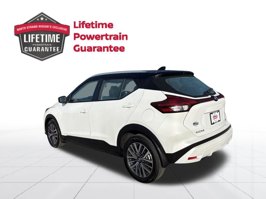 Certified 2023 Nissan Kicks SV FWD image 3