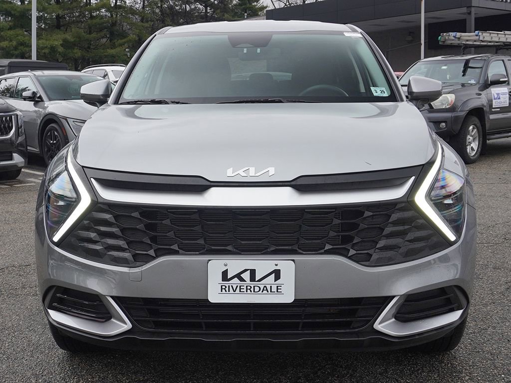 Used 2024 Kia Sportage LX image 9