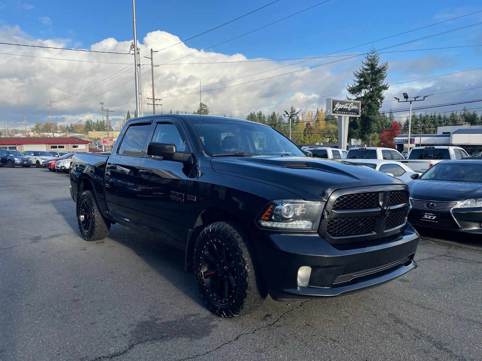 Used 2018 RAM 1500 Sport w/ Sport Premium Group image 4