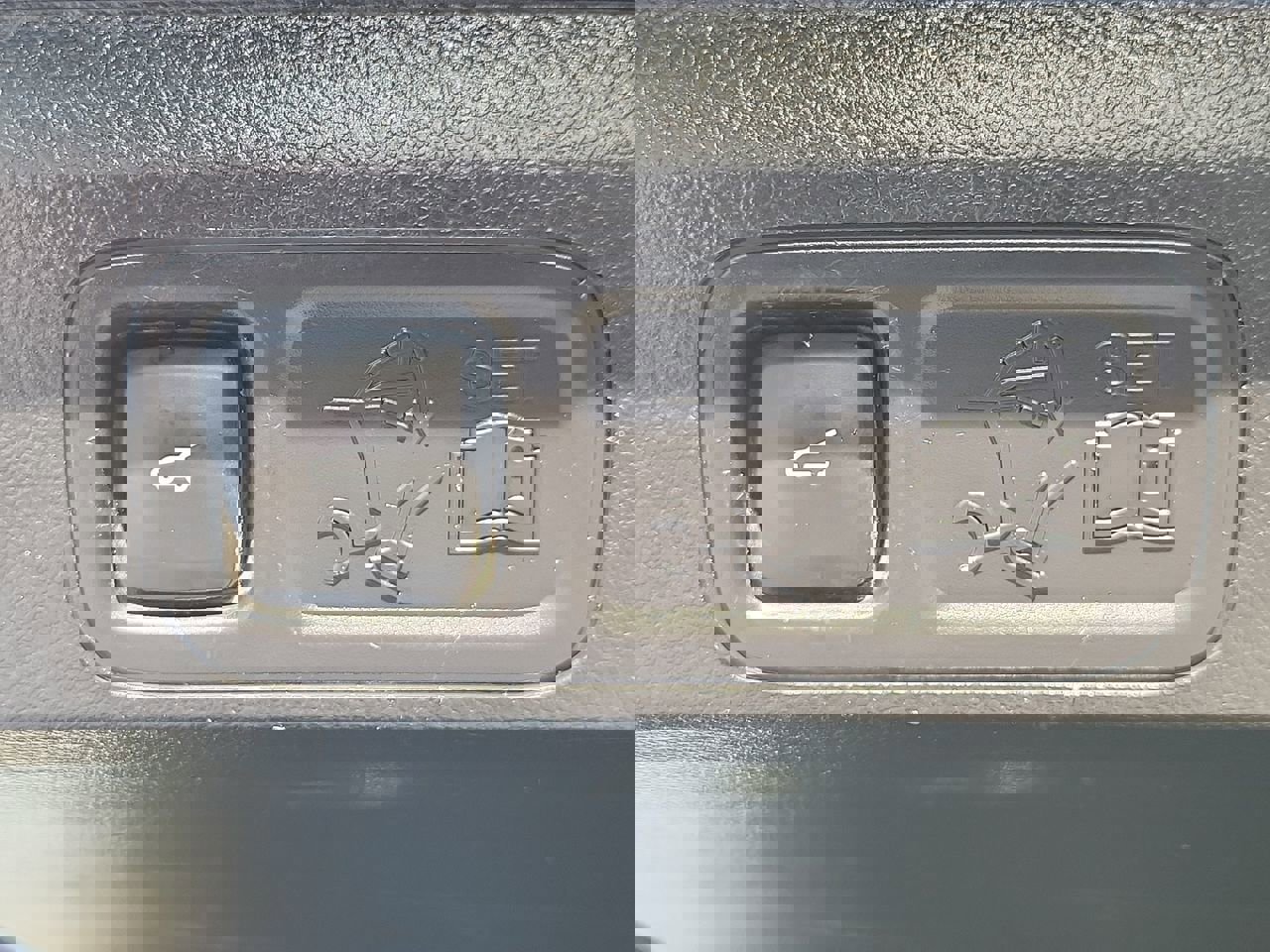 Used 2020 Ford Expedition Max Limited w/ Equipment Group 301A image 8