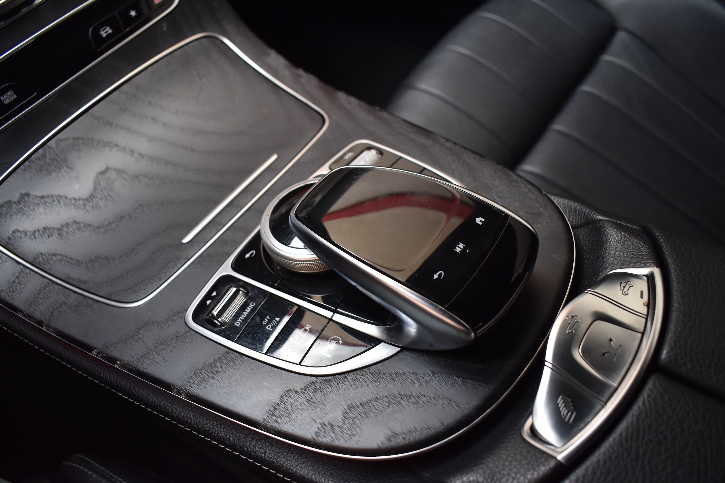 Used 2021 Mercedes-Benz E 450 4MATIC Cabriolet w/ AMG Line image 39