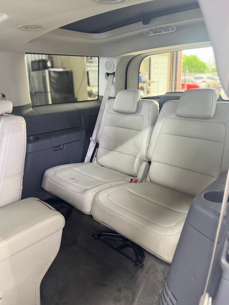 Used 2011 Ford Flex SEL w/ Rapid Spec Order Code FWD image 42