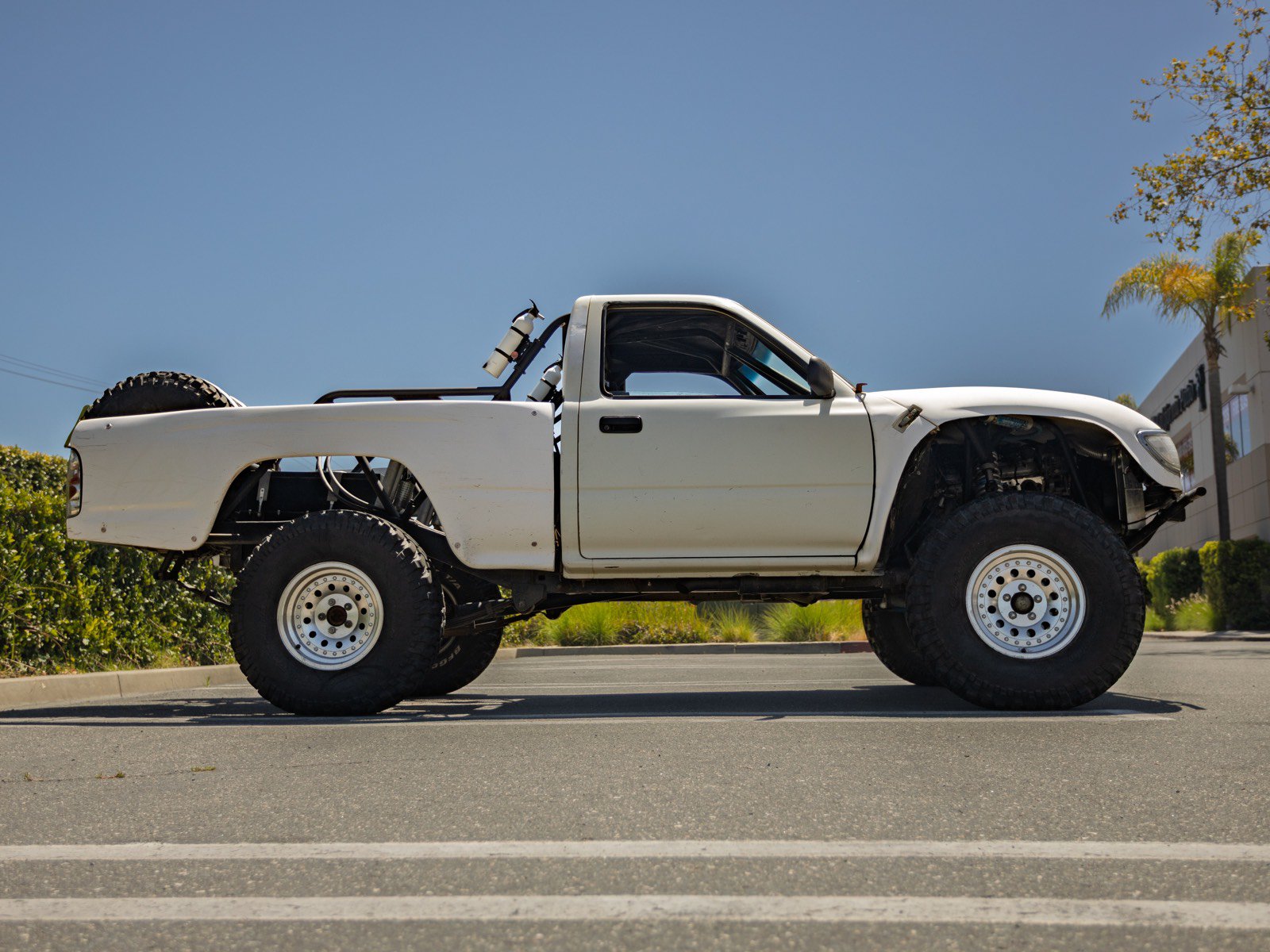 Used 1989 Toyota Pickup 2WD Regular Cab image 4