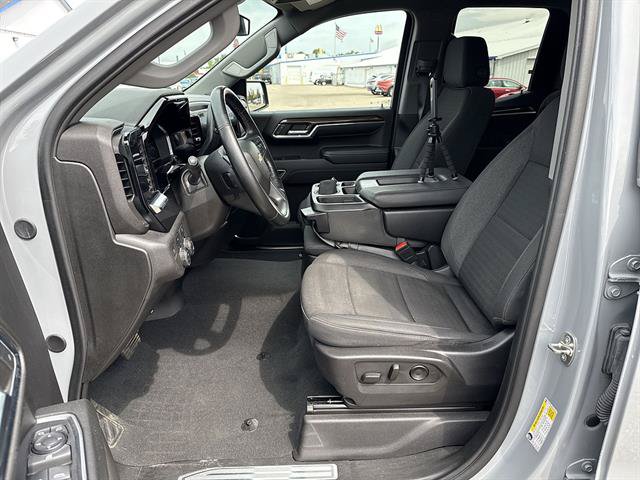 Used 2024 Chevrolet Silverado 1500 LT AWD/4WD image 41