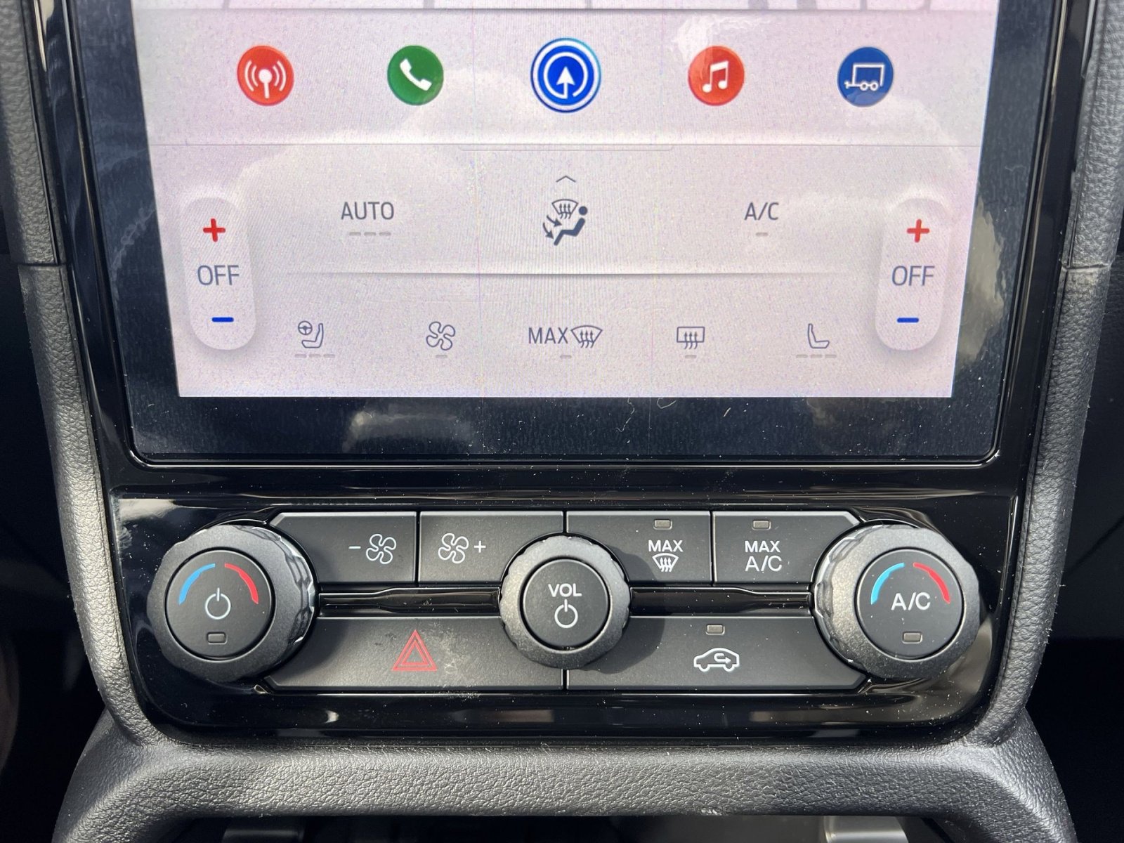 New 2025 Ford Ranger Lariat w/ FX4 Off-Road Package image 21