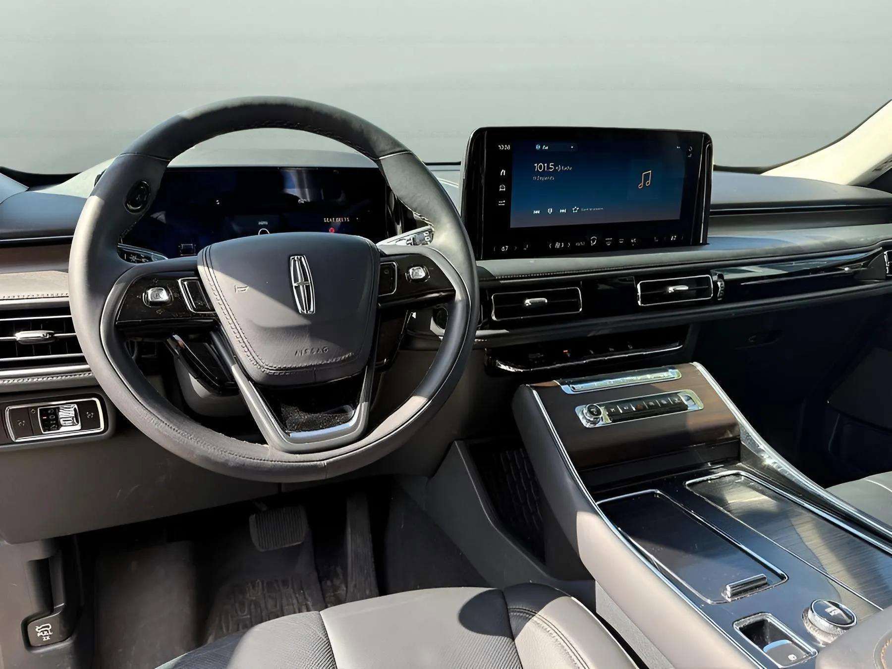 Used 2025 Lincoln Aviator Reserve w/ Illumination Package image 49