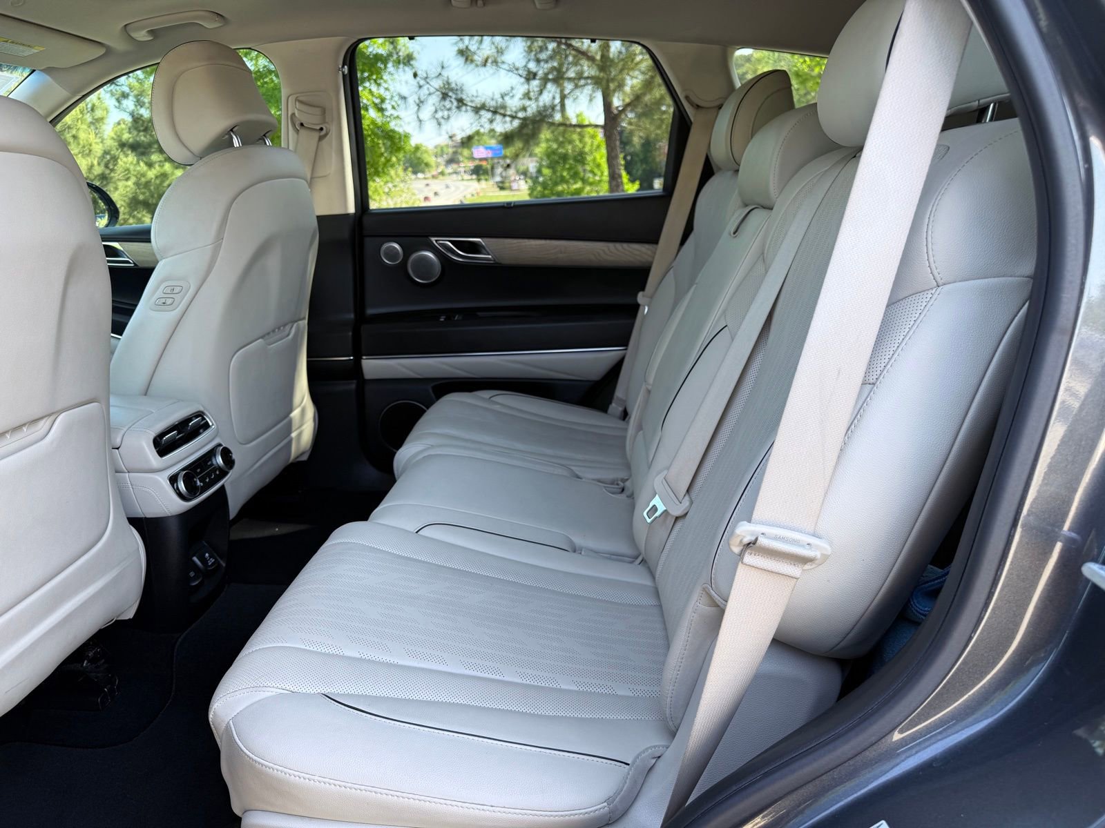 Used 2022 Genesis GV80 2.5T w/ Prestige Package 04 image 38