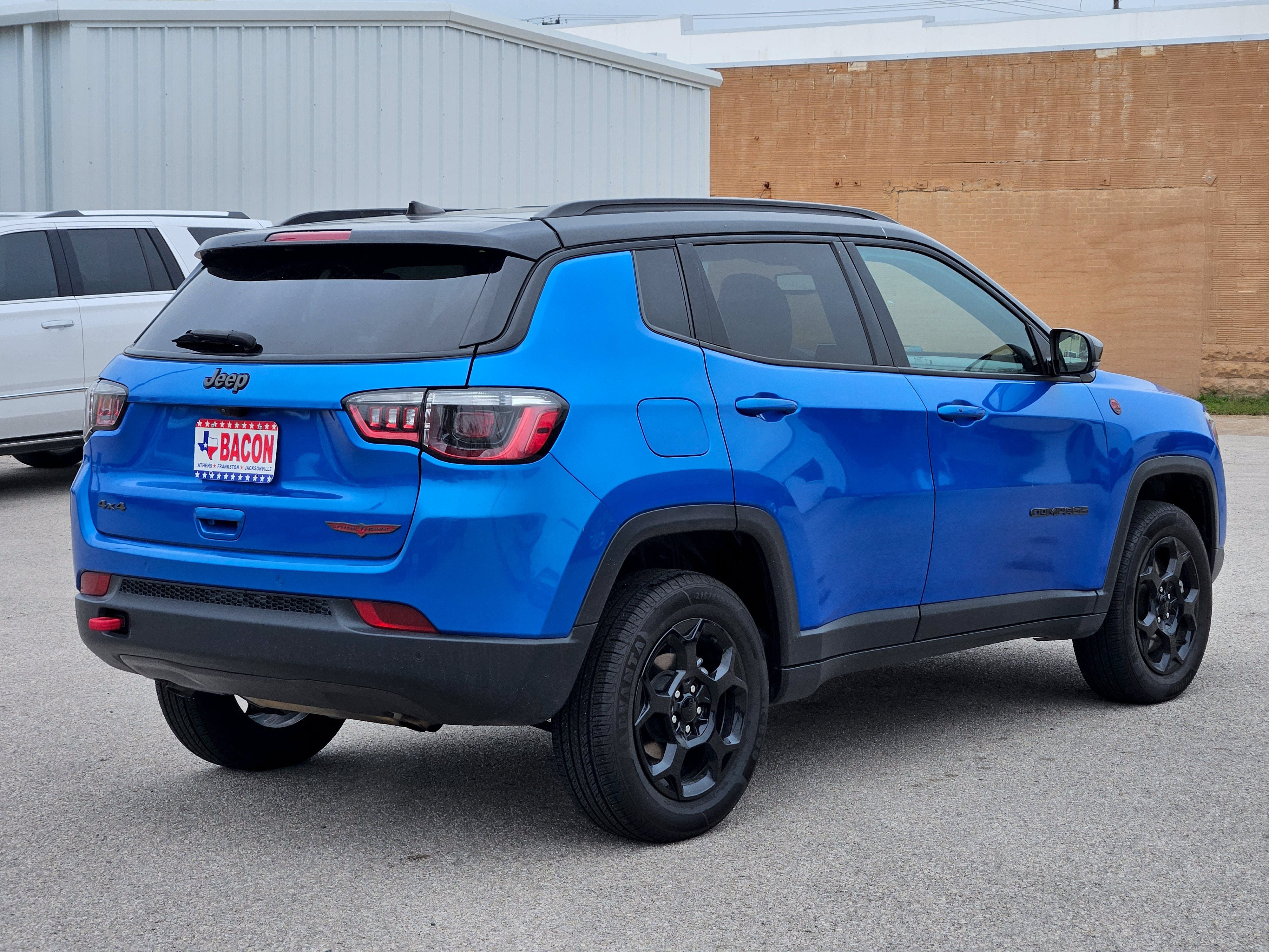 Used 2024 Jeep Compass Trailhawk AWD/4WD image 4