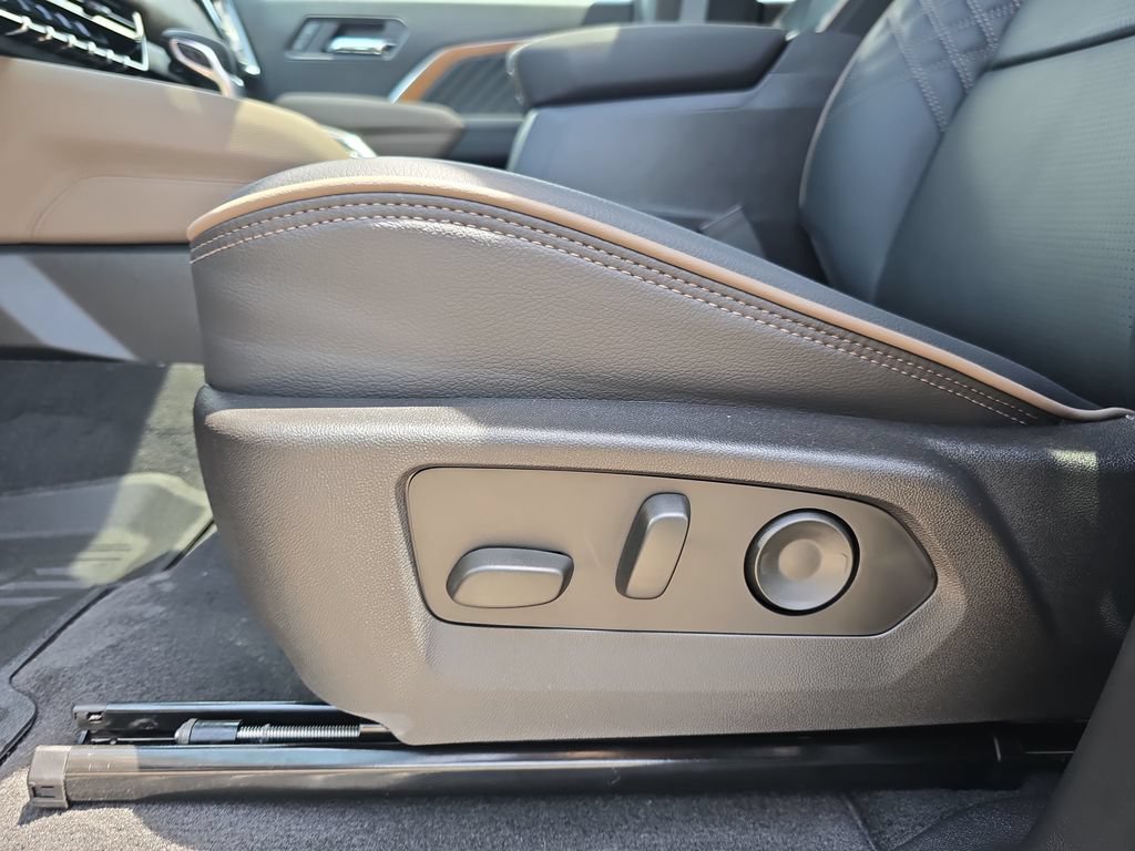 New 2026 GMC Canyon Denali AWD/4WD image 32