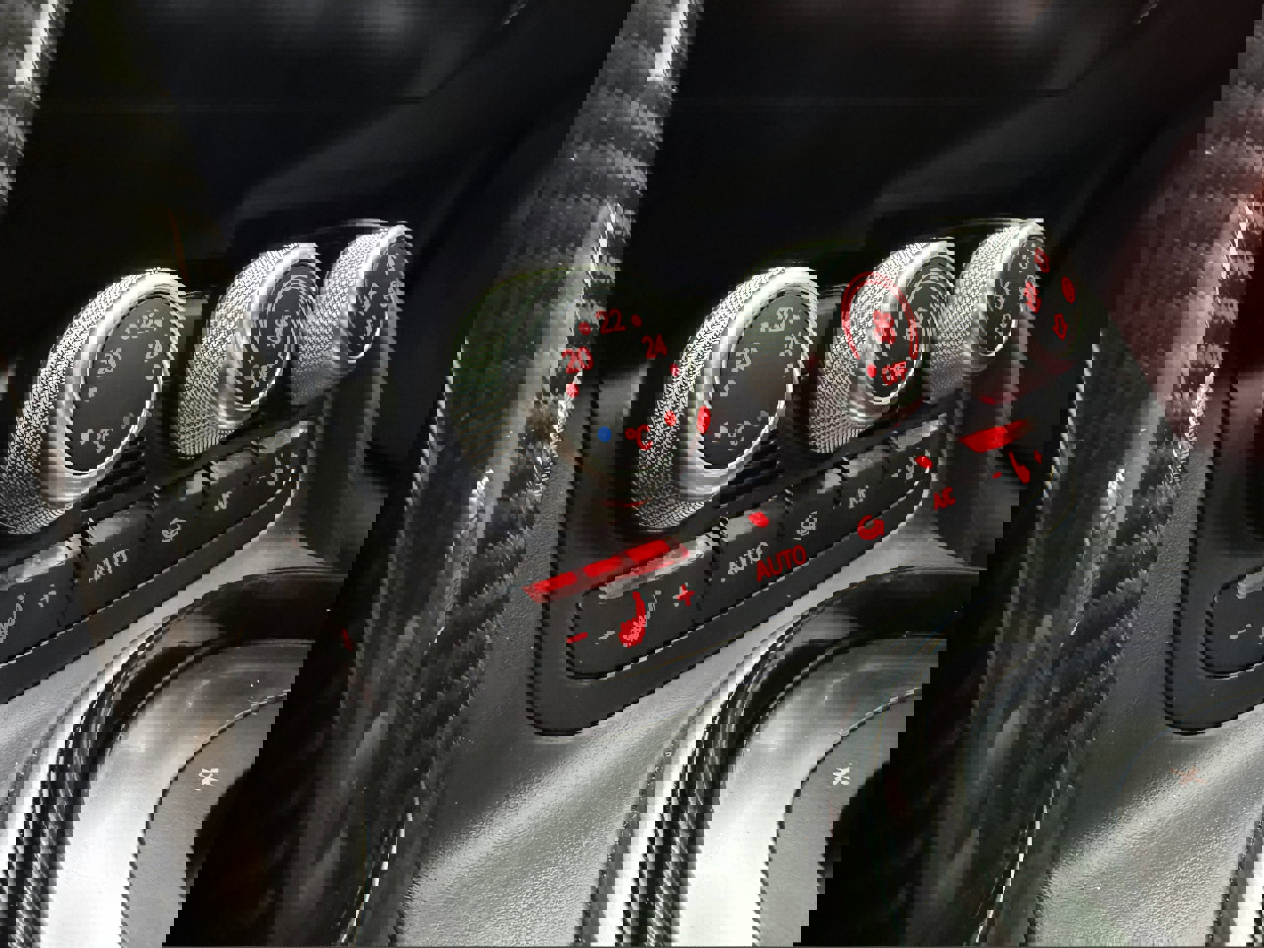 Used 2015 Audi R8 V8 image 21