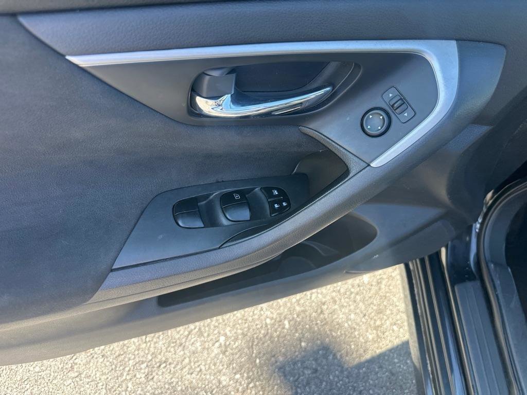 Used 2015 Nissan Altima 2.5 S w/ Power Driver Seat Package image 37