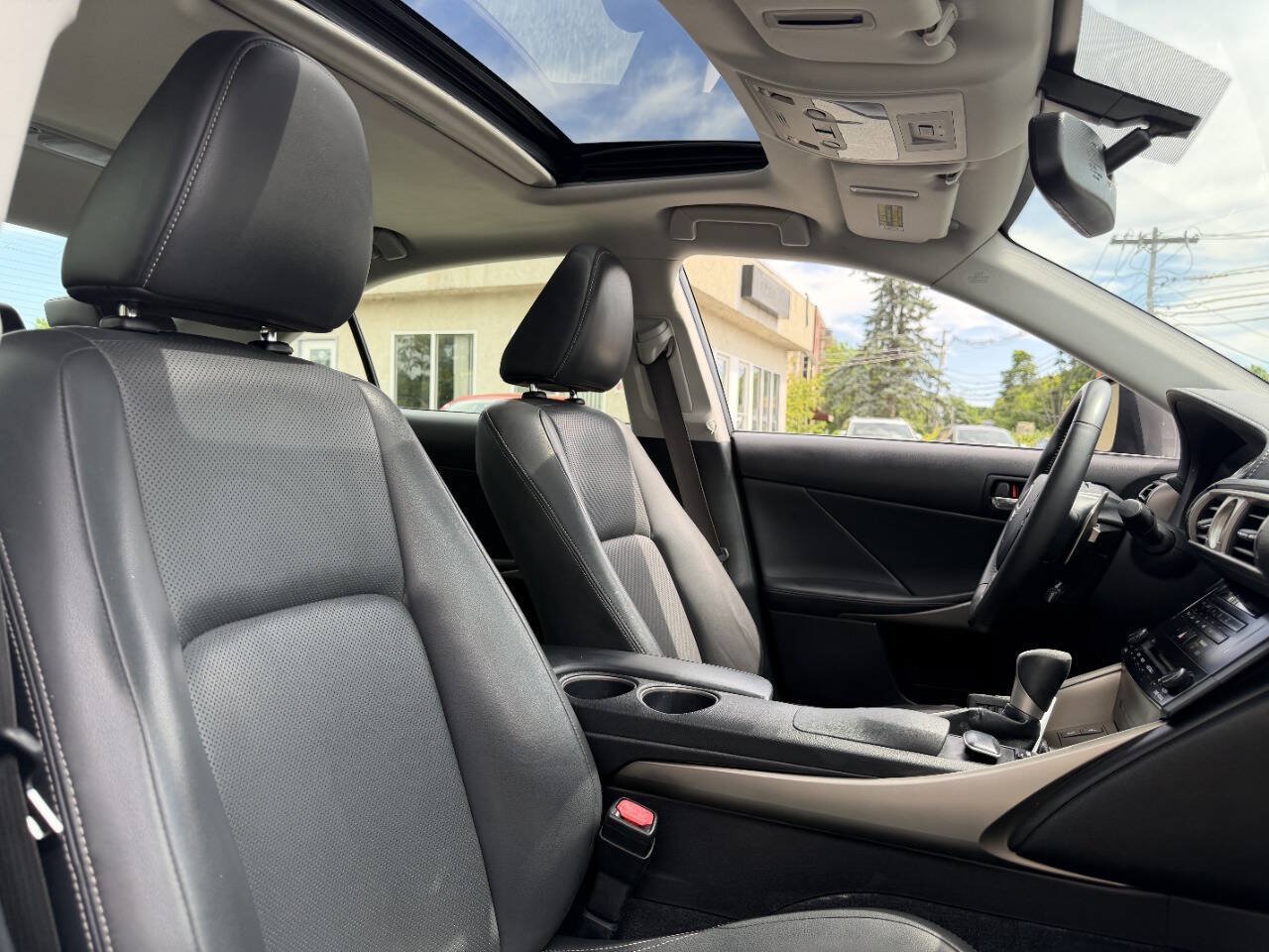 Used 2014 Lexus IS 250 AWD w/ Navigation Package image 27