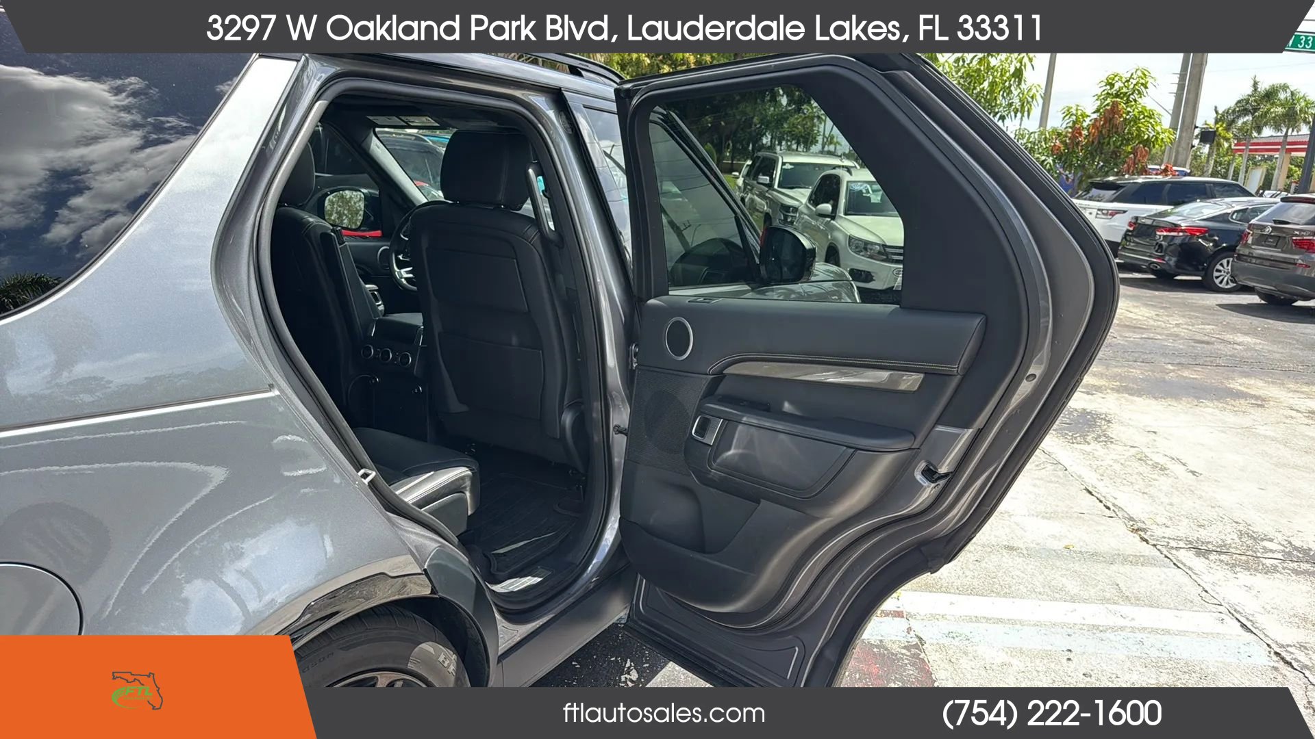 Used 2020 Land Rover Discovery HSE image 47