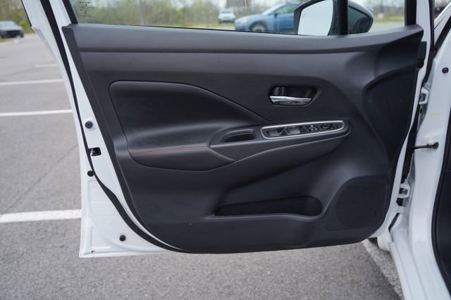 Used 2025 Nissan Versa SR w/ Trunk Package image 14