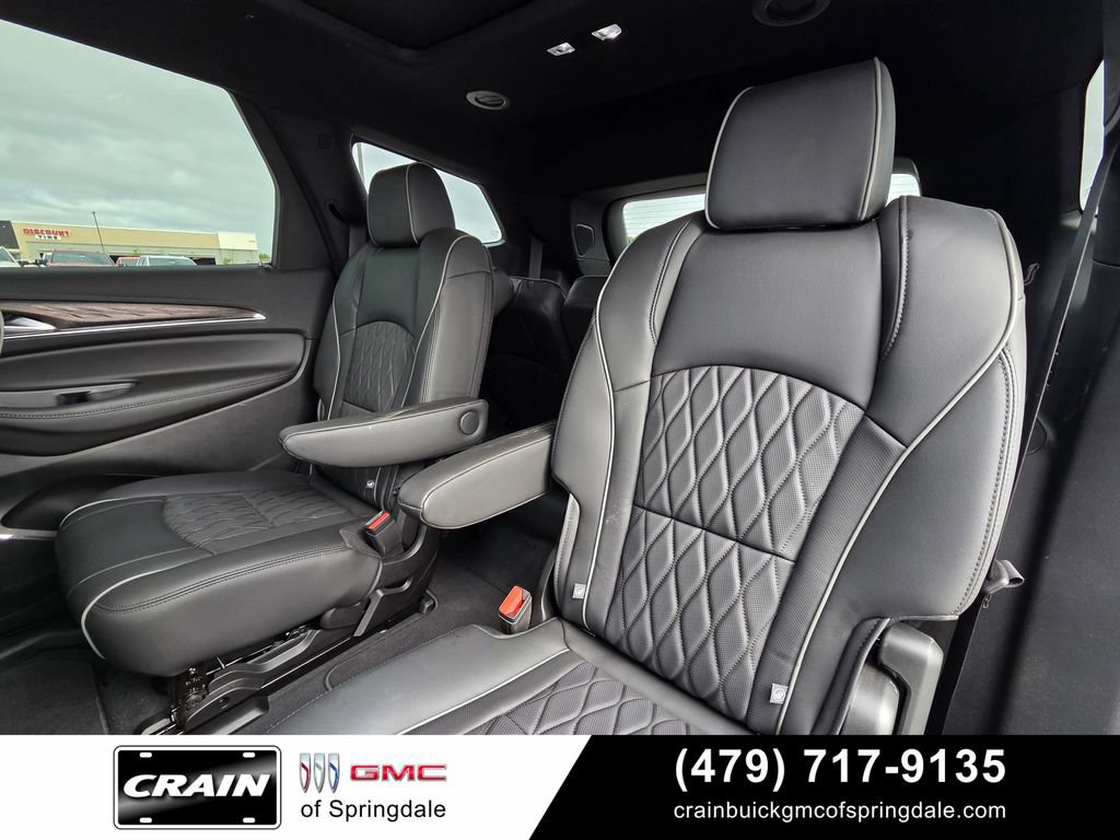 Used 2023 Buick Enclave Avenir w/ Avenir Technology Package AWD/4WD image 24
