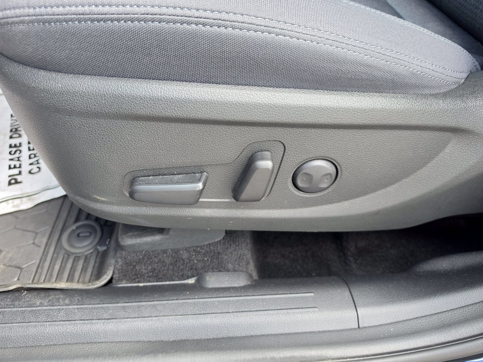 Used 2023 Hyundai Santa Fe SEL FWD image 23