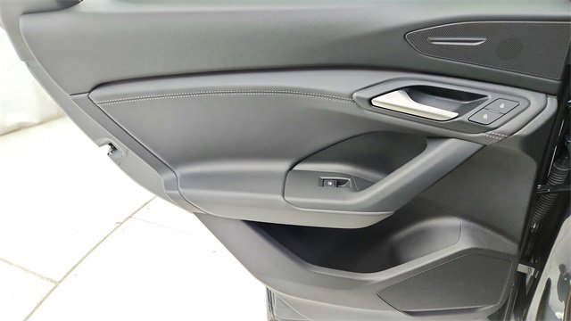 Used 2025 Audi Q6 e-tron Premium w/ Convenience Package image 31