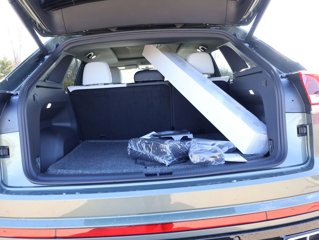 New 2026 Volkswagen Atlas Cross Sport SEL Premium R-Line image 21