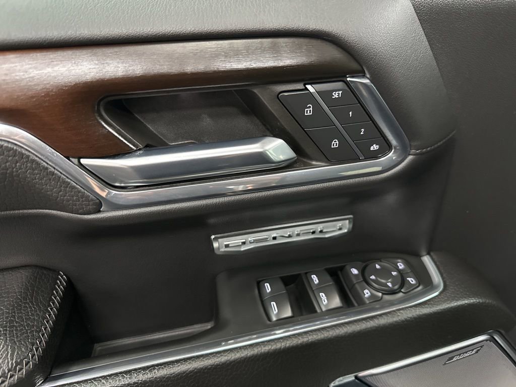 Used 2024 GMC Sierra 1500 Denali w/ Denali Reserve Package AWD/4WD image 18