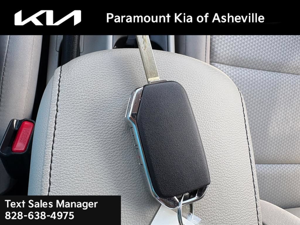 Certified 2023 Kia Soul LX w/ LX Technology Package FWD image 28