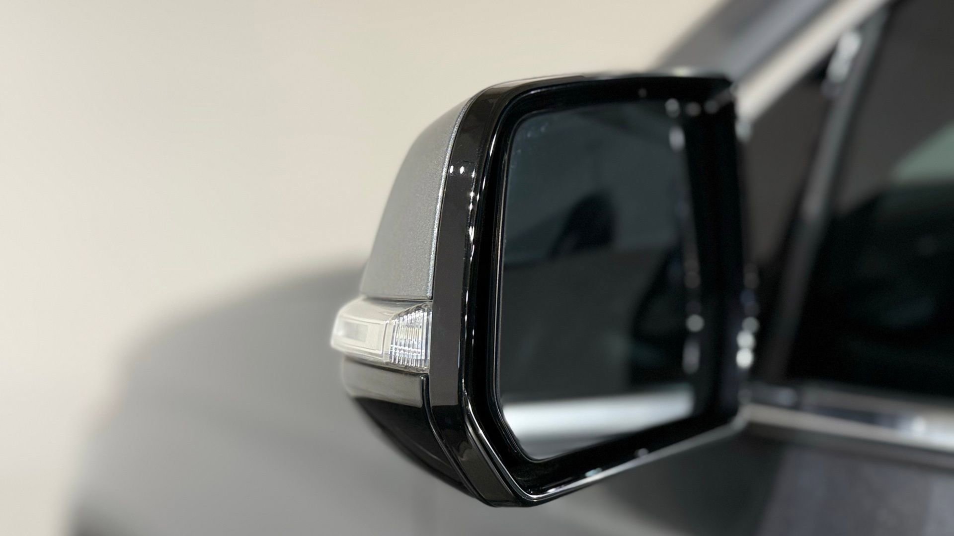 Used 2020 Chevrolet Traverse LT image 17