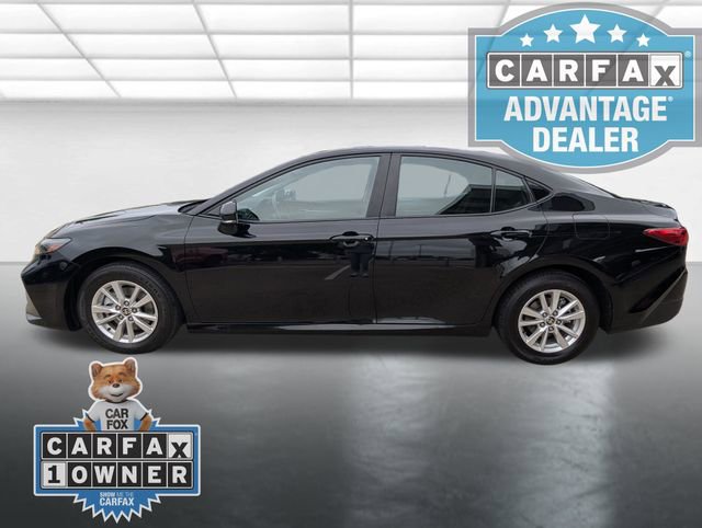 Used 2025 Toyota Camry LE image 24