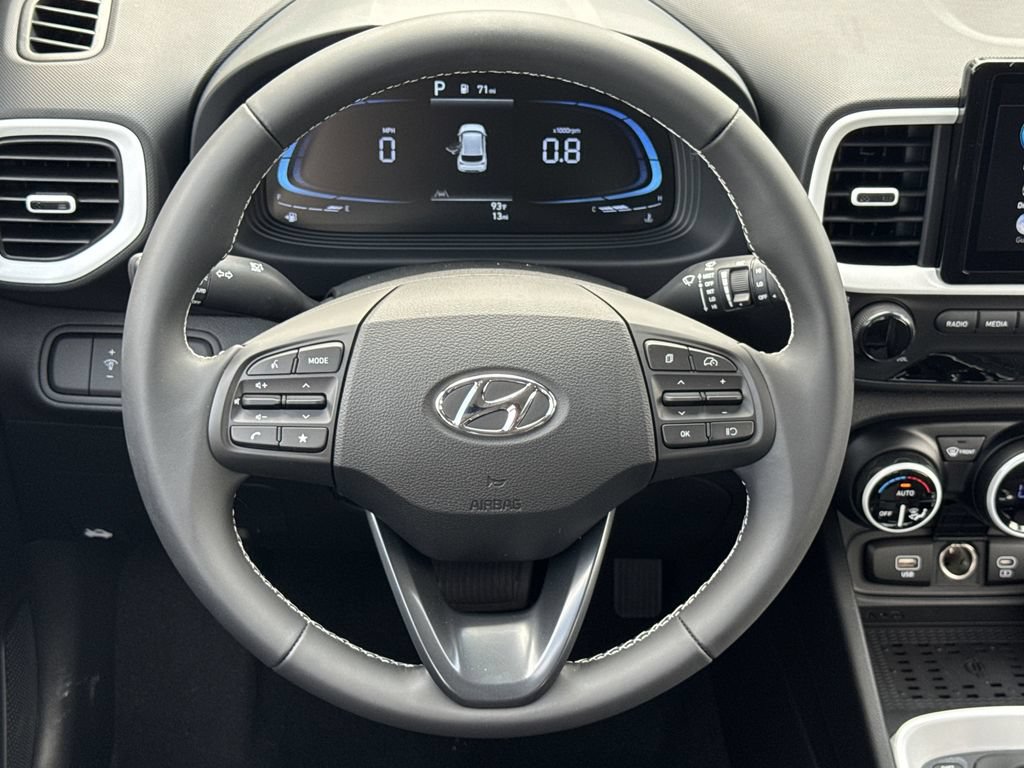 New 2025 Hyundai Venue Limited FWD image 23