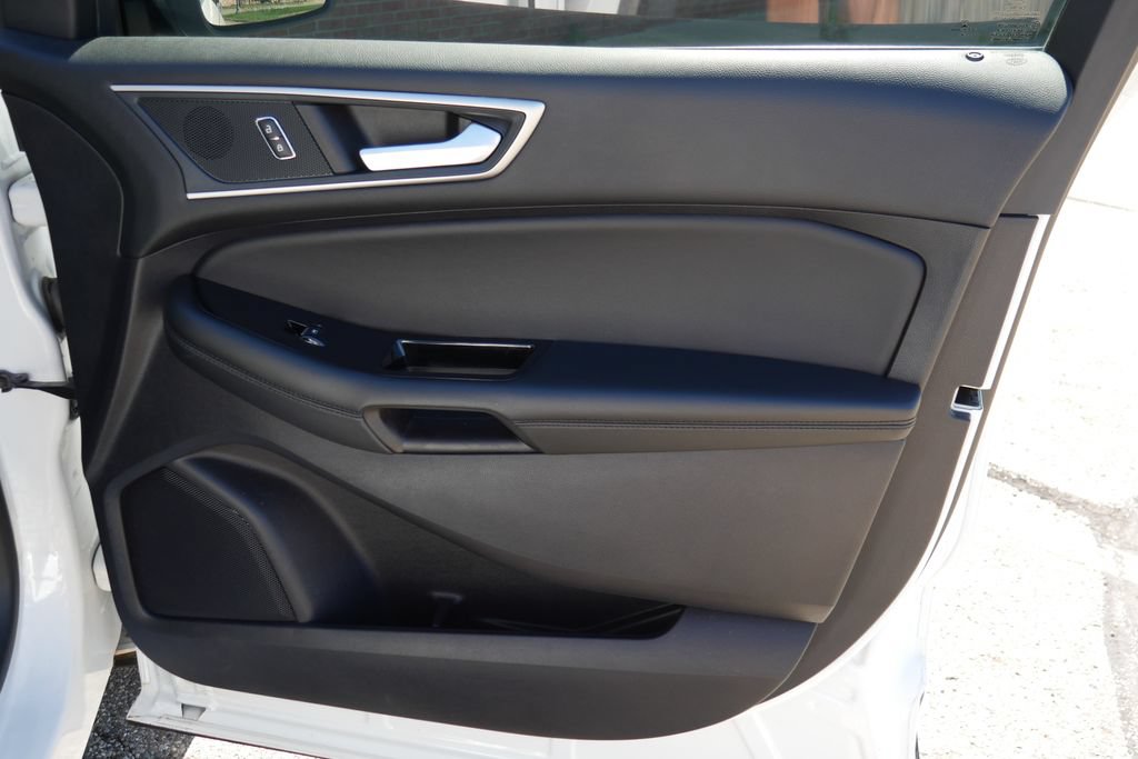 Used 2020 Ford Edge SEL w/ Convenience Package AWD/4WD image 9