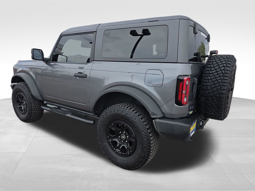 Used 2023 Ford Bronco Wildtrak image 3